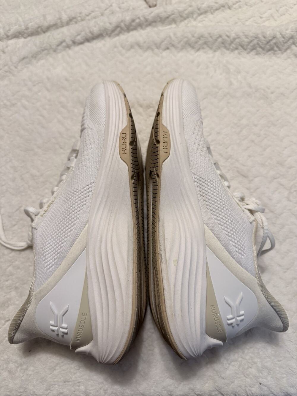 Kuru QUANTUM 2 Women's Bright White/Sand Sneakers size 9 *FSA/HSA Eligible